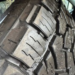 Резина А/Т на дисках - фото 5