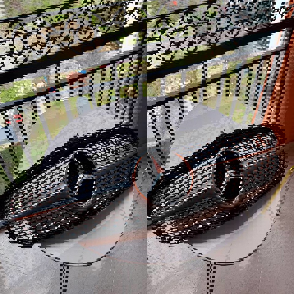 Решетка Mercedes