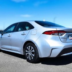 Toyota Corolla 1.8 Hybrid - фото 3