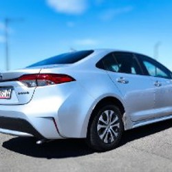 Toyota Corolla 1.8 Hybrid - фото 4
