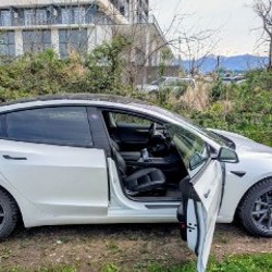 Tesla Model 3 - фото 5