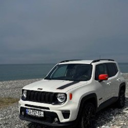 Jeep Renegade - фото 1