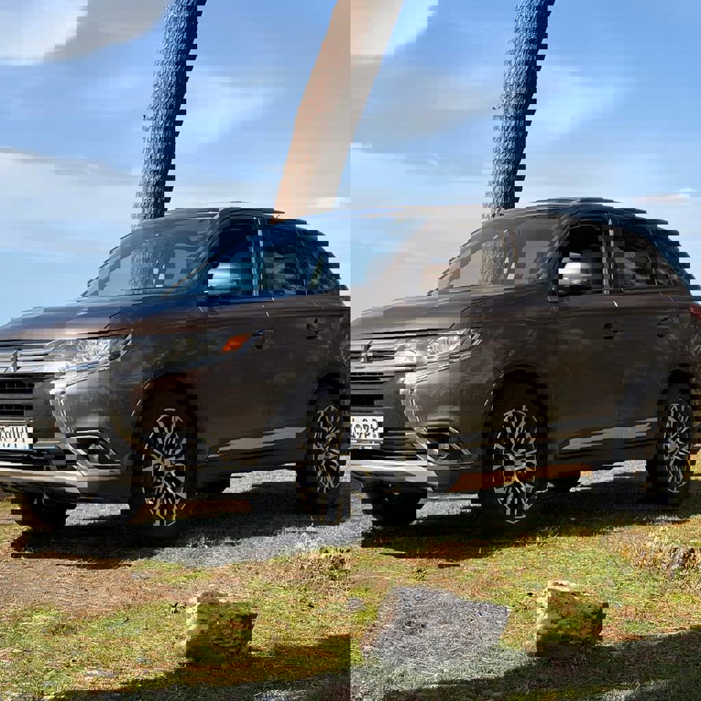 Мицубиси Аутлендер