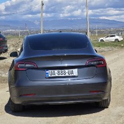 Tesla Model 3 - фото 6