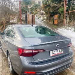 VW Jetta - фото 2