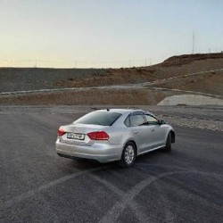 Volkswagen Passat - фото 2