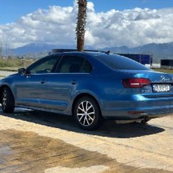 Volkswagen Jetta - фото 2