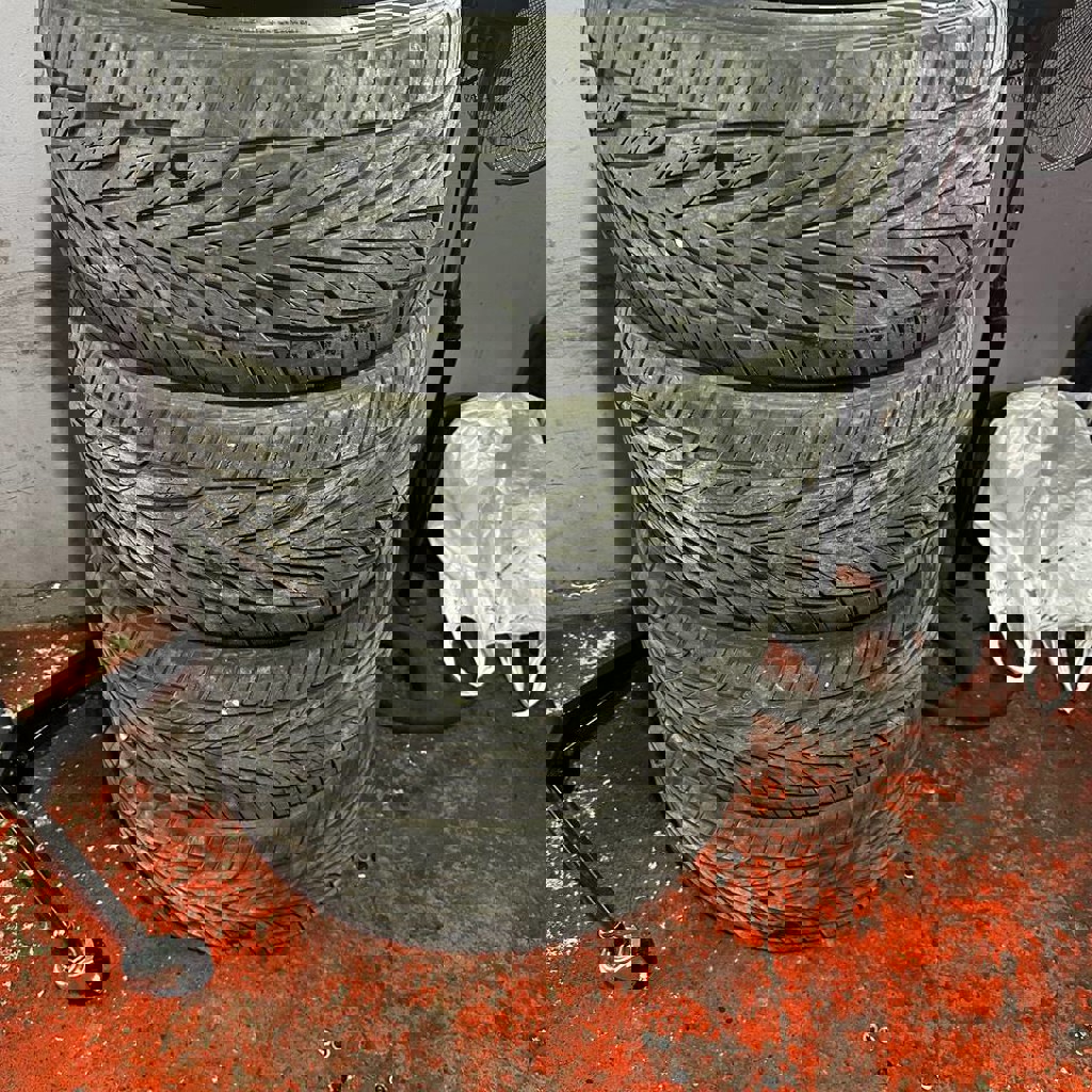 Комплект шин