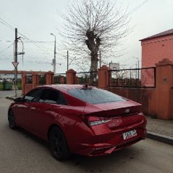 Hyundai Elantra - фото 4