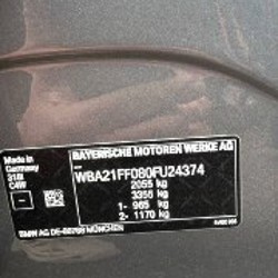 BMW 318i 2024 - фото 10