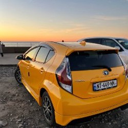 Toyota Aqua S - фото 2