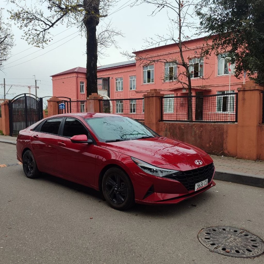 Elantra 2022