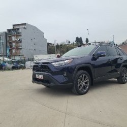 Toyota RAV4 Hybrid - фото 2