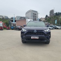 Toyota RAV4 Hybrid - фото 3