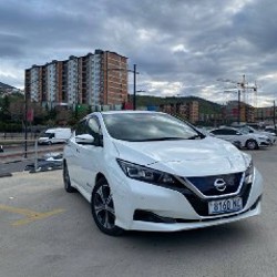 Nissan Leaf - фото 2