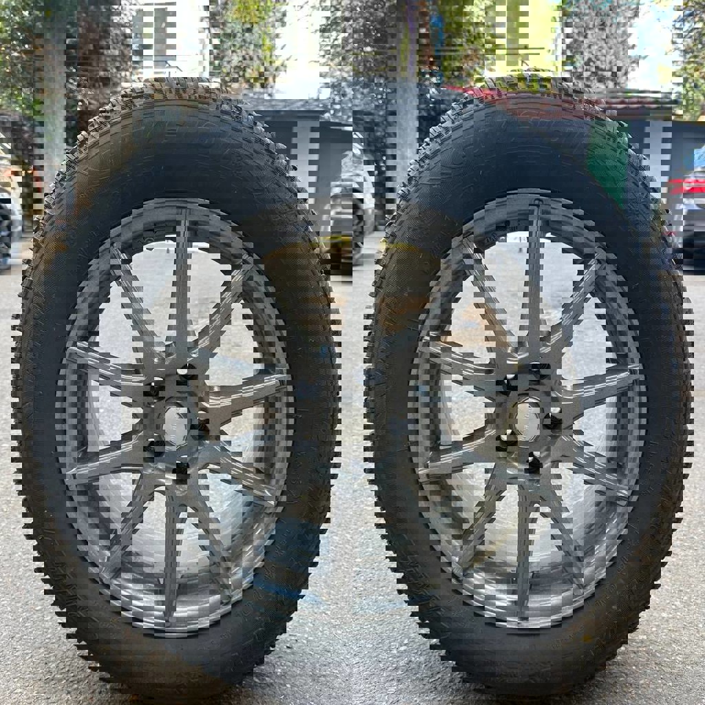 Комплект зимних колес на дисках