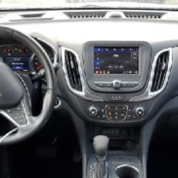 Chevrolet Equinox LT FWD - фото 6