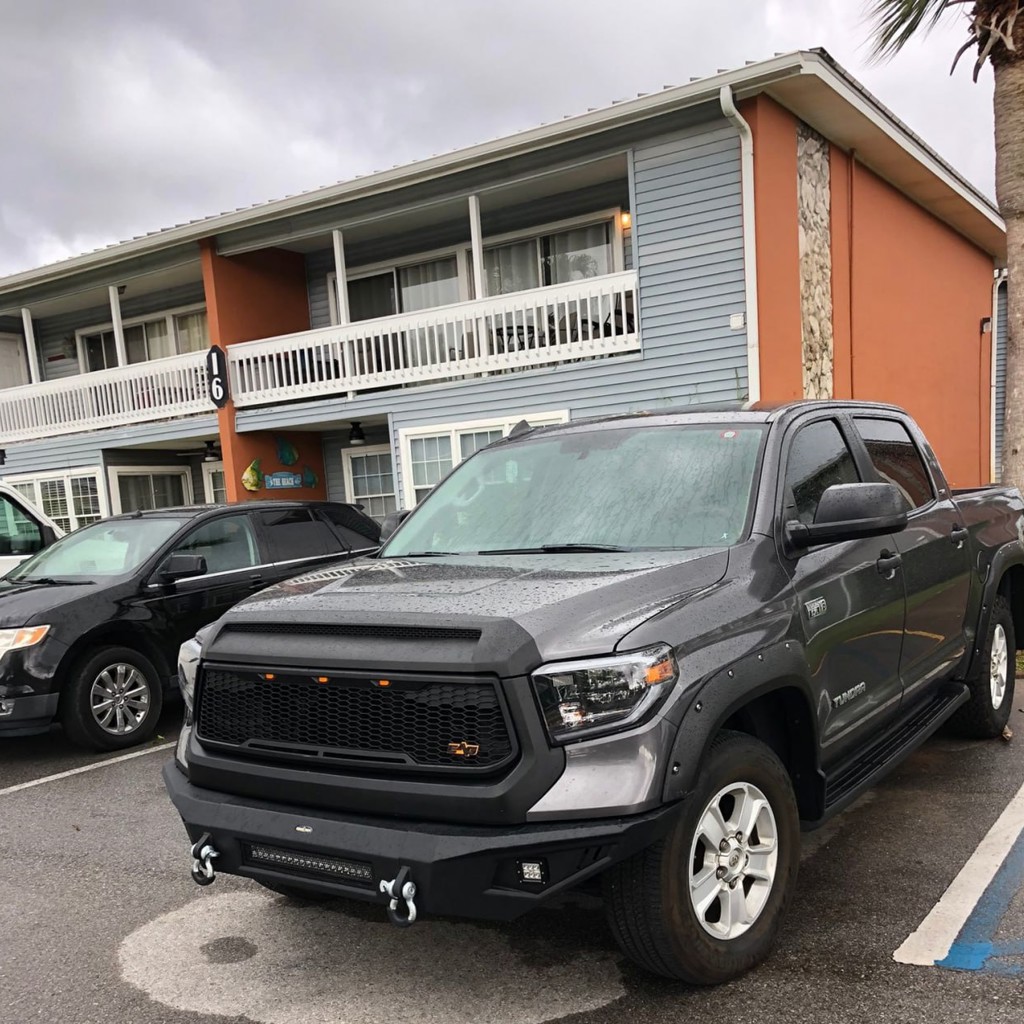 Toyota Tundra Crewmax