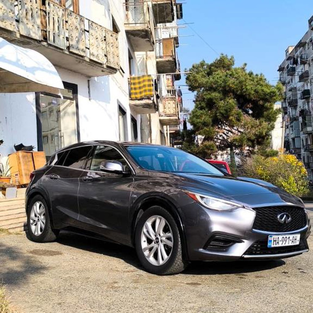 Infiniti QX 30