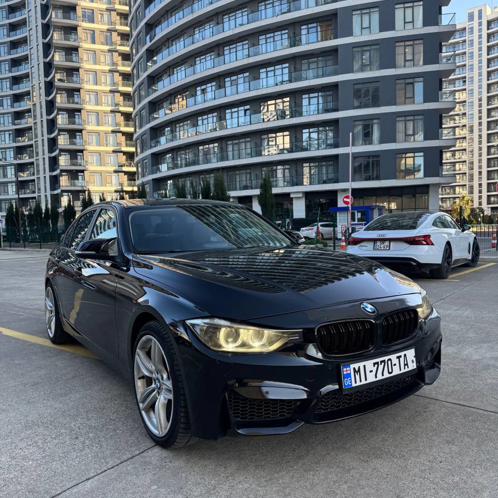 BMW F30 328i