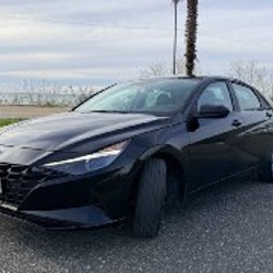 Hyundai Elantra SE - фото 3