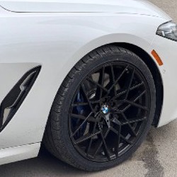 BMW 840i - фото 9