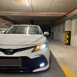 Toyota Camry LE - фото 2