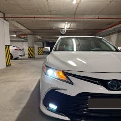 Toyota Camry LE - фото 3