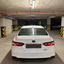 Toyota Camry LE - фото 4