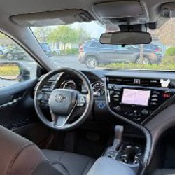 Toyota Camry LE - фото 8