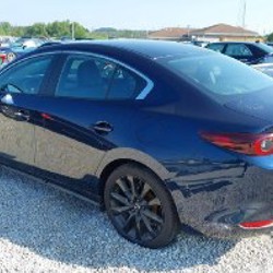 Mazda 3 - фото 3