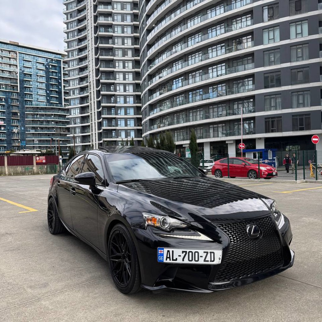 Lexus is250