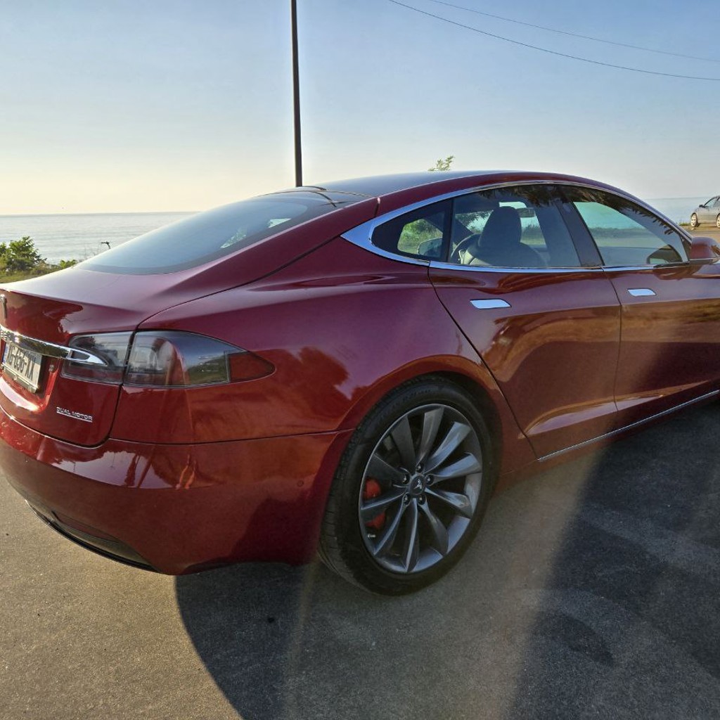 Tesla Model S P100D Dual Motor