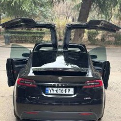 Tesla Model X P90D - фото 7