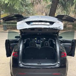 Tesla Model X P90D - фото 8