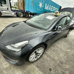 Tesla Model 3 - фото 2