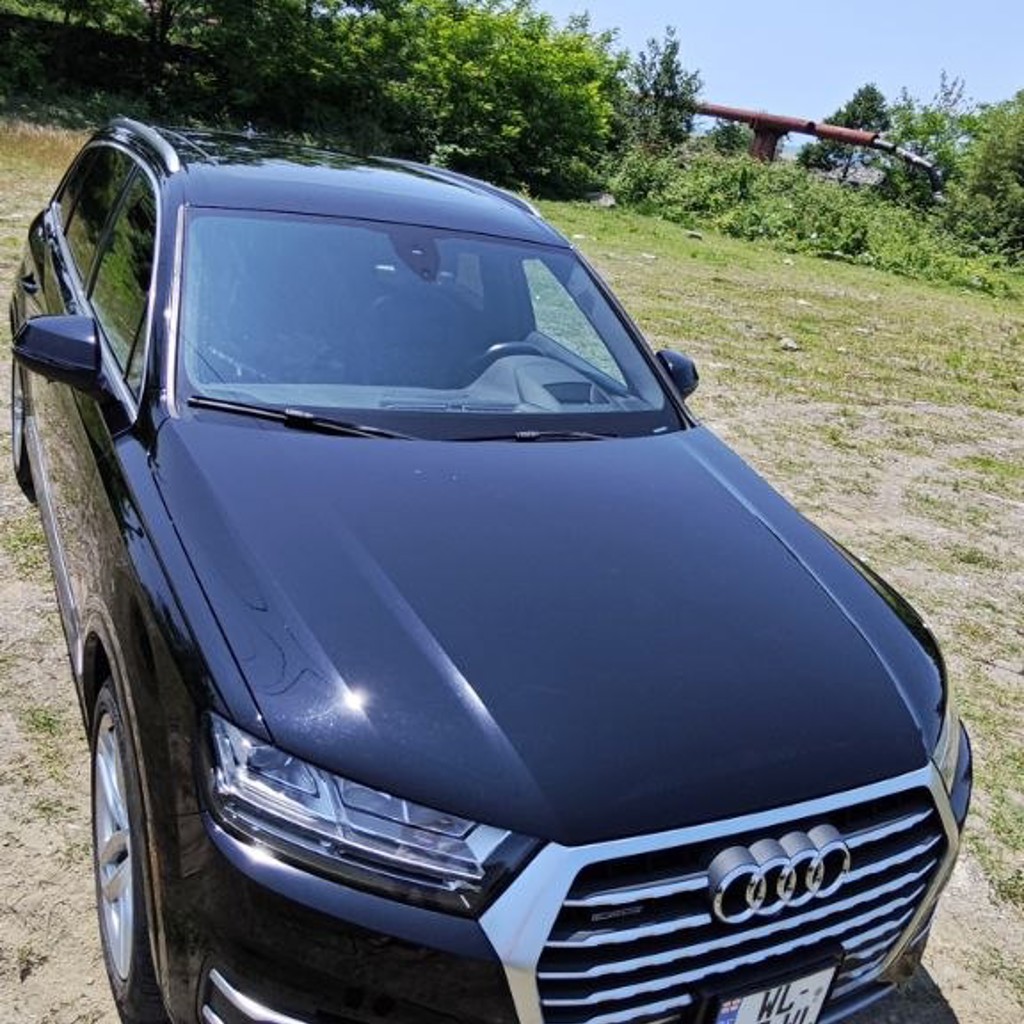 Ауди Q7