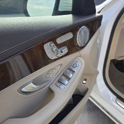 Mercedes-Benz C300 - фото 8