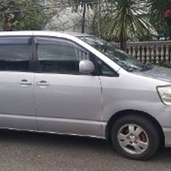 Toyota Noah - фото 7