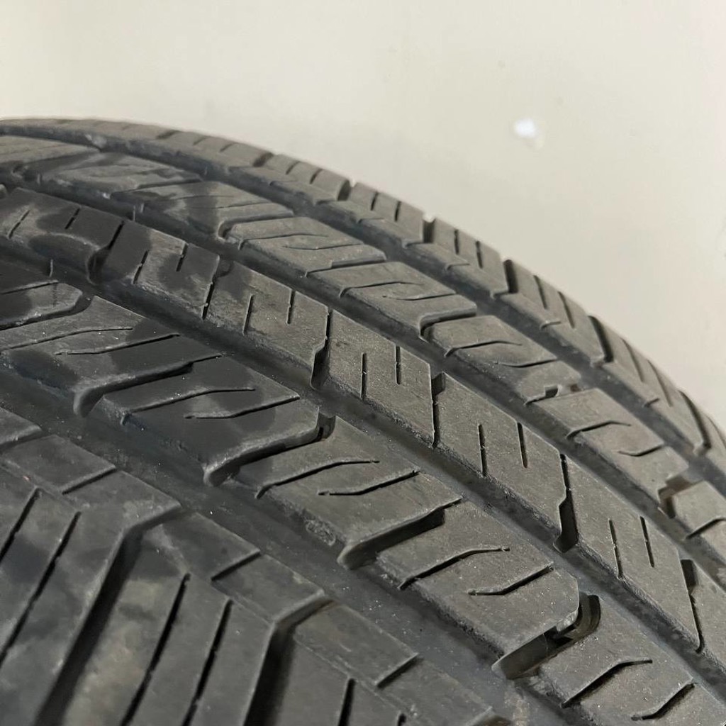 Шина 235/40 R19