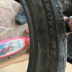 Шина 235/40 R19 - фото 3