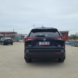 Toyota RAV4 Hybrid - фото 3