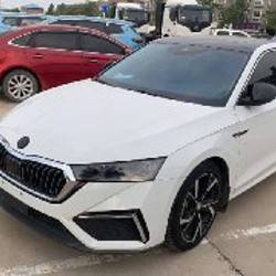 Skoda Octavia - фото 2