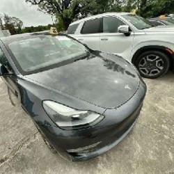 Tesla Model 3 Standard Range Plus - фото 2