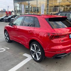 Audi Q3 - фото 3