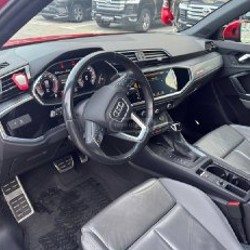 Audi Q3 - фото 6