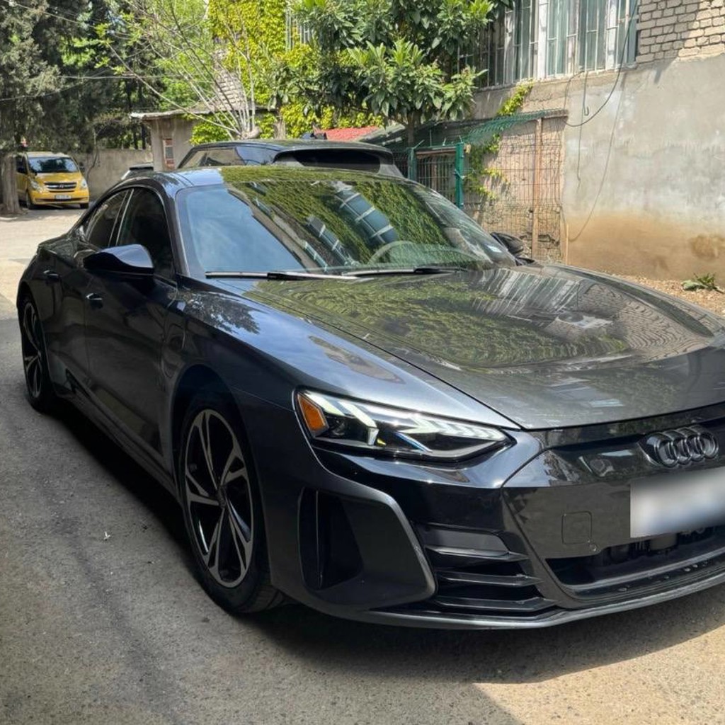 Audi e-tron GT