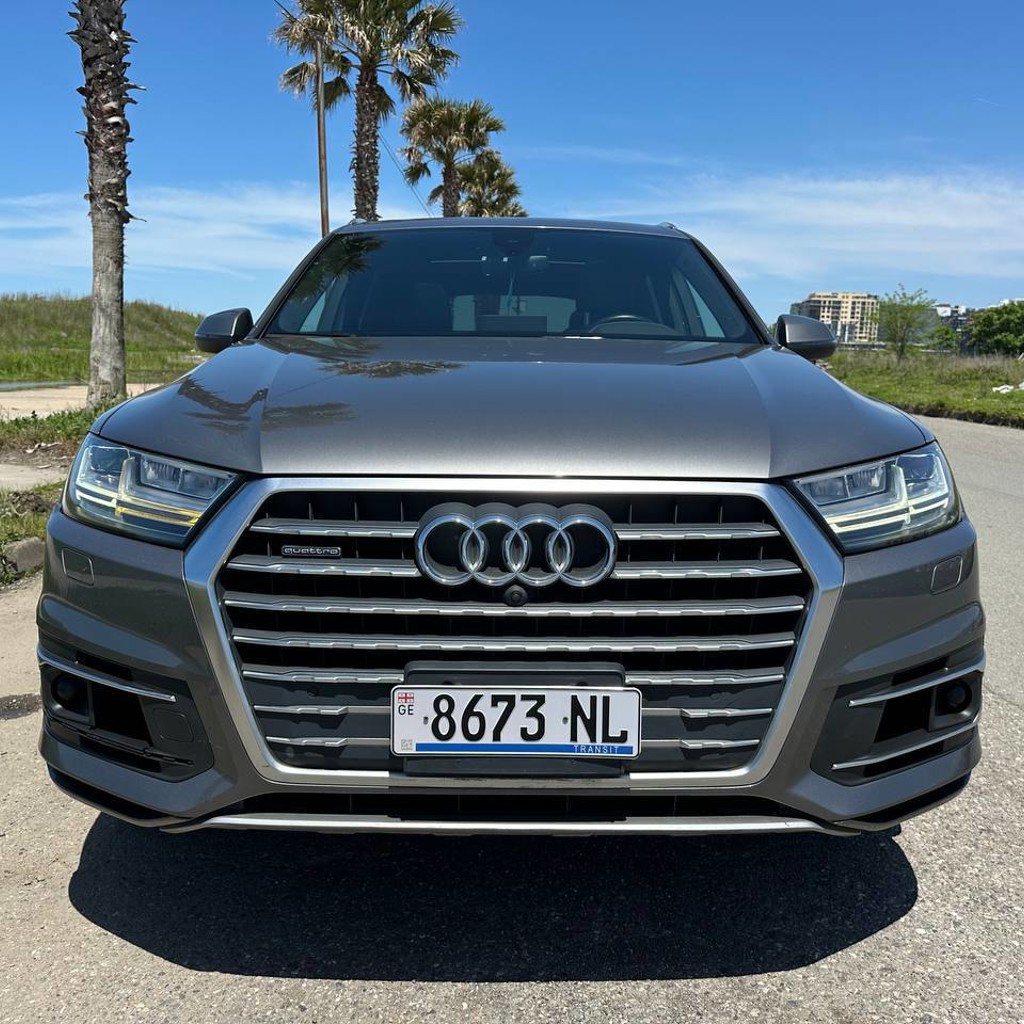 AUDI Q7 Premium plus