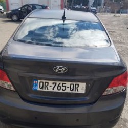 Hyundai Accent - фото 8