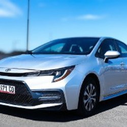 Toyota Corolla 1.8 Hybrid - фото 2